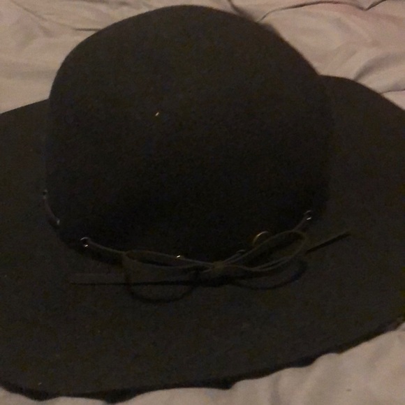 Suede Band Wool Floppy Hat